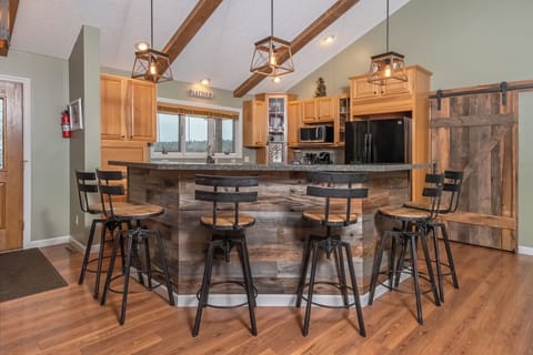 House (5 Bedrooms) | Property amenity