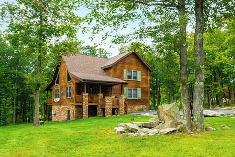House (5 Bedrooms) | Exterior