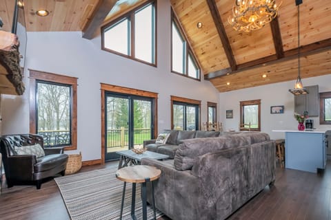 House (5 Bedrooms) | Property amenity