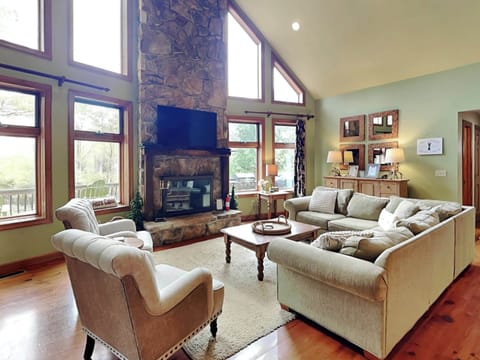 House (5 Bedrooms) | Property amenity