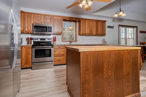 House (3 Bedrooms) | Property amenity