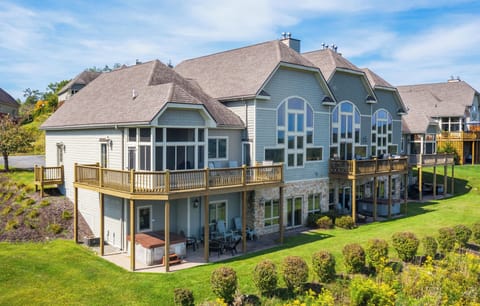 House (4 Bedrooms) | Front of property