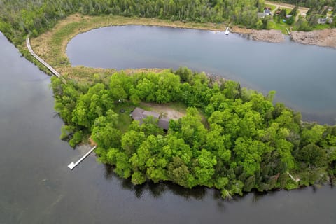 360 views with over 2,500 acres of water to explore!