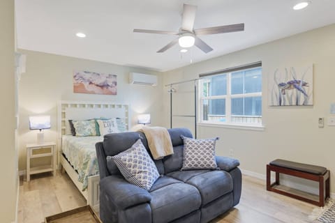 Cozy Studio Apartment - Gem 2
