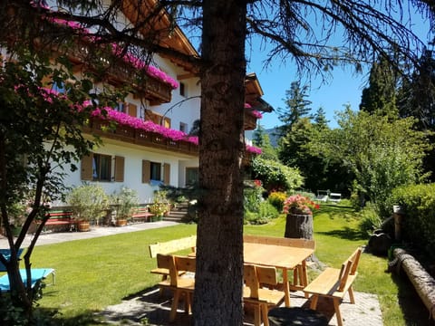 House, 2 Bedrooms, Accessible, Balcony | Outdoor dining