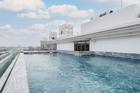 Rooftop pool
