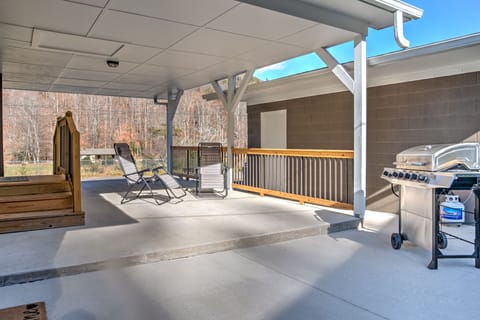 Covered patio with gas grill