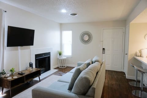 Welcome to our Fully Furnished Studio, Downtown