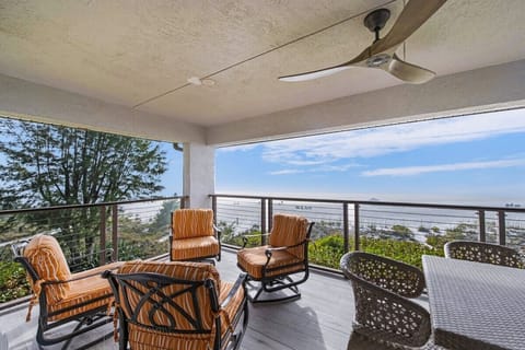 Balcony with stunning sunsets and views facing southwest