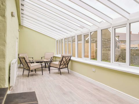 Conservatory | Y Glowty, Maenclochog