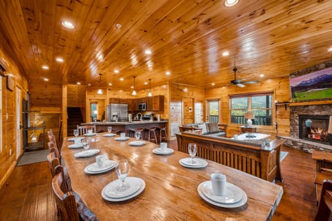 Dining area with bench and chair seating