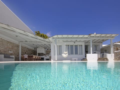 Holiday Home Swimming Pool