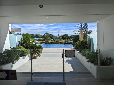 Kirrasurf pool 