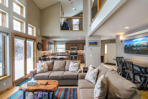 Living Room with Smart TV