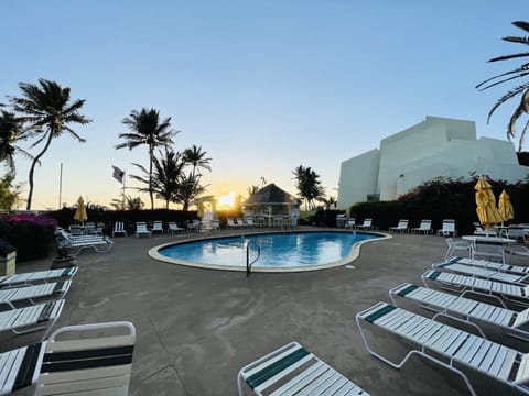 Beautiful Colony Cove Pool