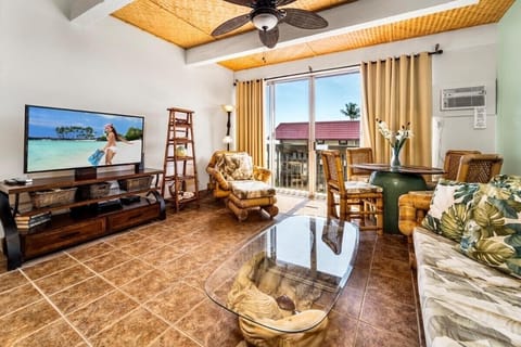 1st floor living room 