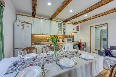 Family House, 3 Bedrooms, Microwave, Mountainside (Merry's House w/ Pool & Sauna) | Dining