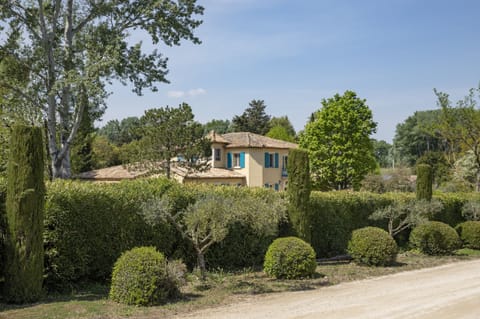 Vacation rental MOURIÈS luxury owner to rent