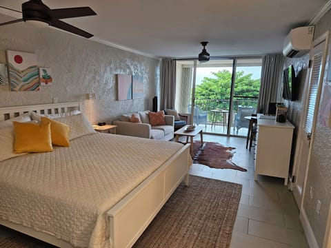 comfortable king sized bed