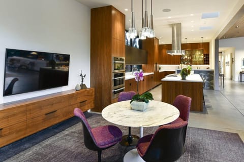 Breakfast Room and Kitchen