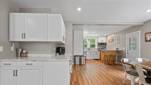 Amazing open concept kitchen
