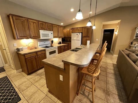 Full kitchen with all the essential tools for great meals