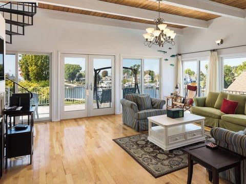 Lounge with Panoramic Views from the Second Level Living Room