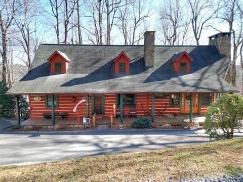 Beautiful Deer View Lodge