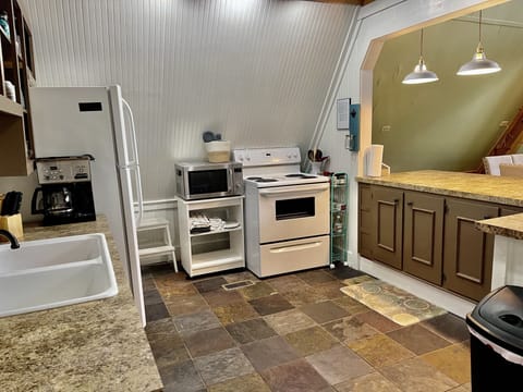 Large Functional Kitchen 
