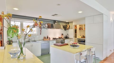 Gourmet Kitchen