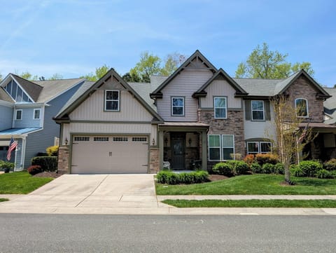 37114 Fairway Drive - Forest Landing