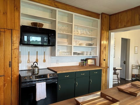 Kitchen new updated electric range