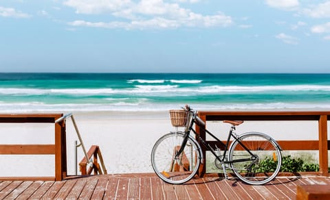 50 steps to the beachfront!
