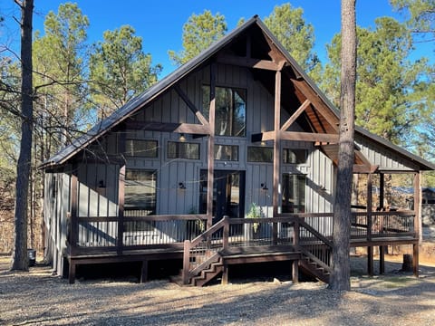 Romantic couples cabin, First Kiss.