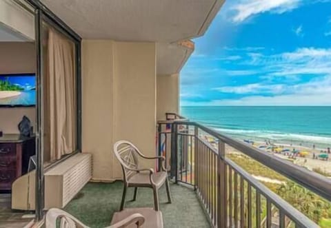Oceanfront Views from the Balcony!