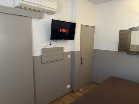 Standard Triple Room, Ensuite