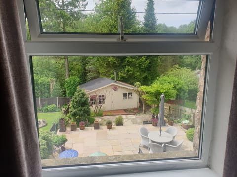 Cottage | 2 bedrooms, iron/ironing board, free WiFi, bed sheets