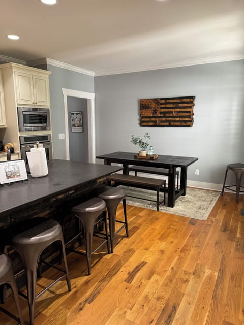 Kitchen Dining Table