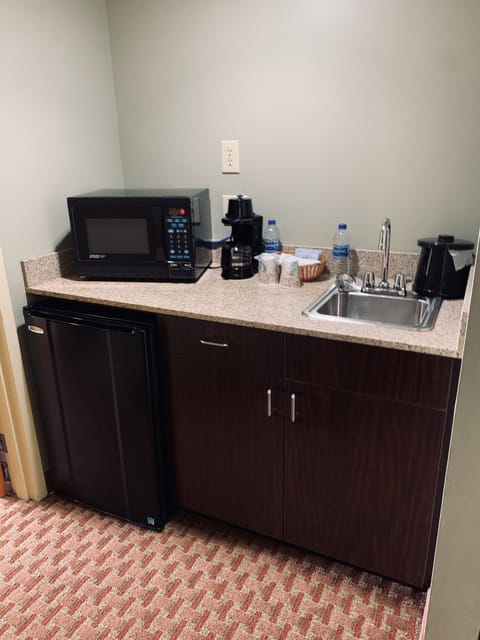 Microwave, coffee/tea maker