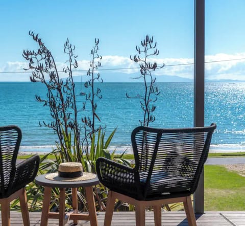 Waiheke Beachfront Deal