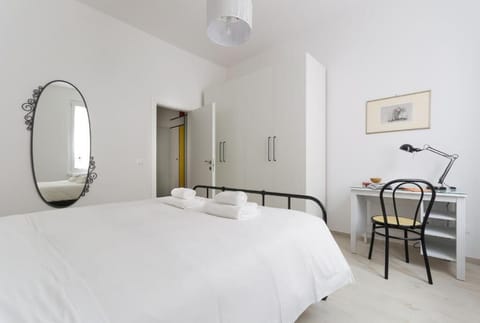 Apartment | Free WiFi, bed sheets