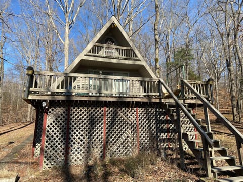 Homey Hideaway - large deck