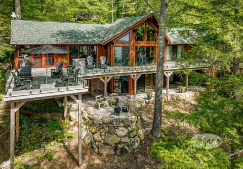 Muskoka Wonderland - Lake Side