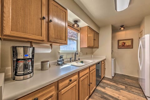 Kitchen | Coffee Maker | Toaster | Blender | Crockpot