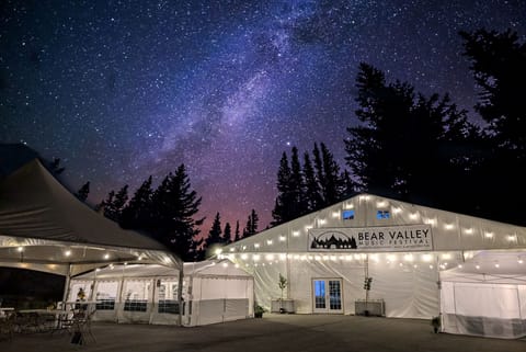 Condo, 2 Bedrooms | Exterior