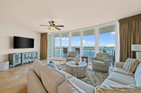 Caribe Resort D704 Living Room