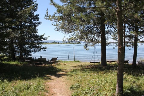 Amazing views of the water and sunsets with direct access to private dock