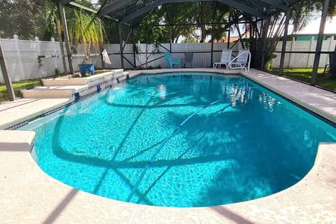 Large pool, heated for your pleasure. 30 x 15