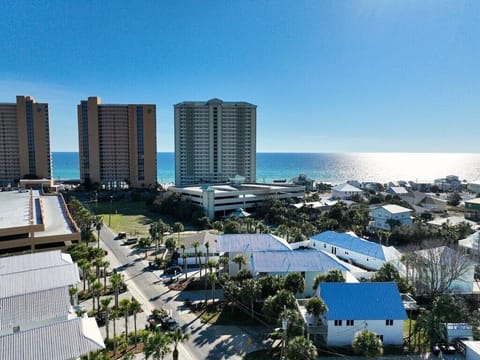 Easy access to the beach