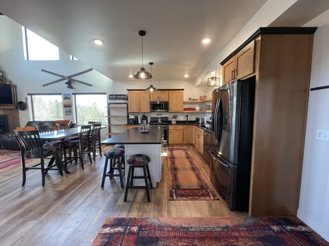 Main level kitchen & dining area